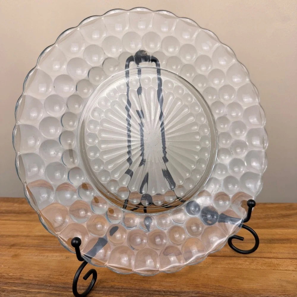 Vintage Clear Bubble Glass Dinner Plate Scalloped Edge Sunburst Center 8